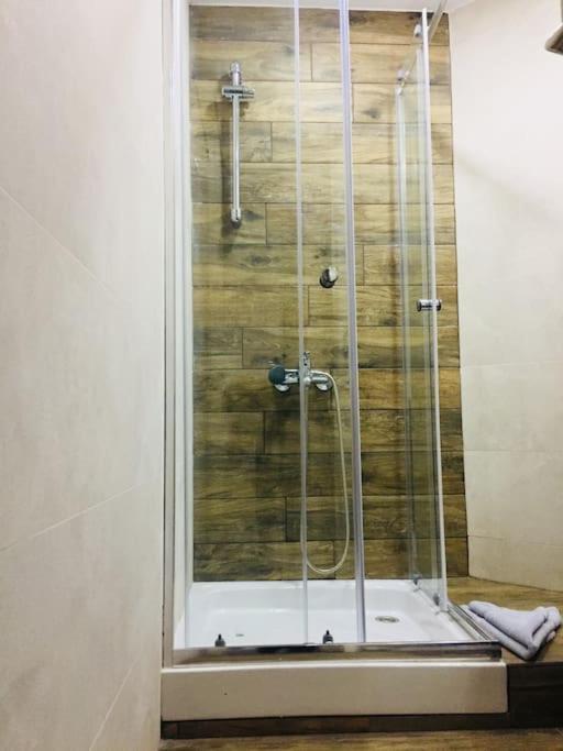 Appartamento Elegant House Candia Esterno foto